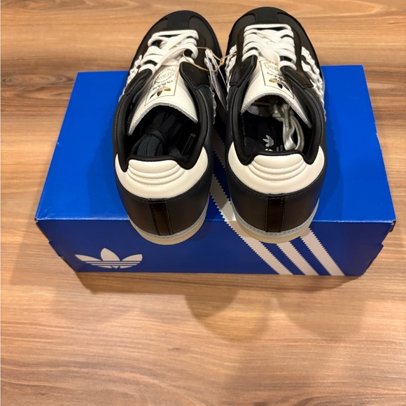 NWT!! Adidas Samba Classic Black White Sneakers - Picture 6 of 10